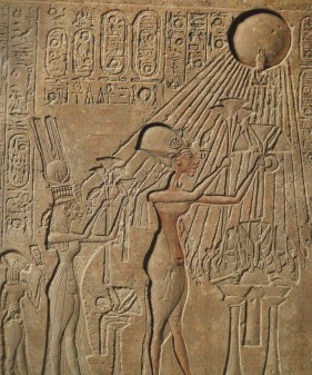Nefertiti_Akhenaton_uma_das_princesas_aton